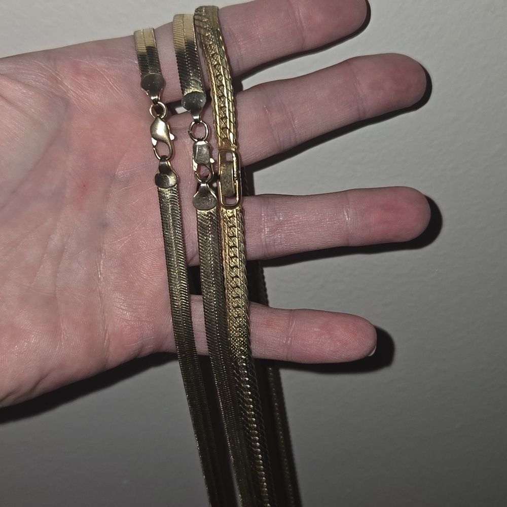 Vintage Herringbone gold toned necklaces. - Picture 5 of 11